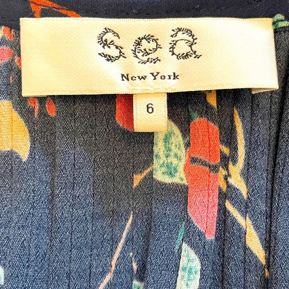 Sea NY Flutter Sleeve Top - 6 - Picture 5 of 9